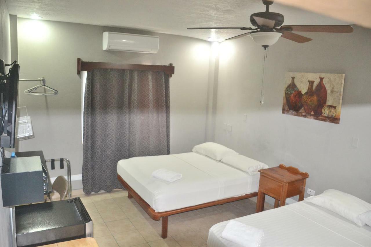 Maya Bella Downtown Hotel Сан-Игнасио Экстерьер фото