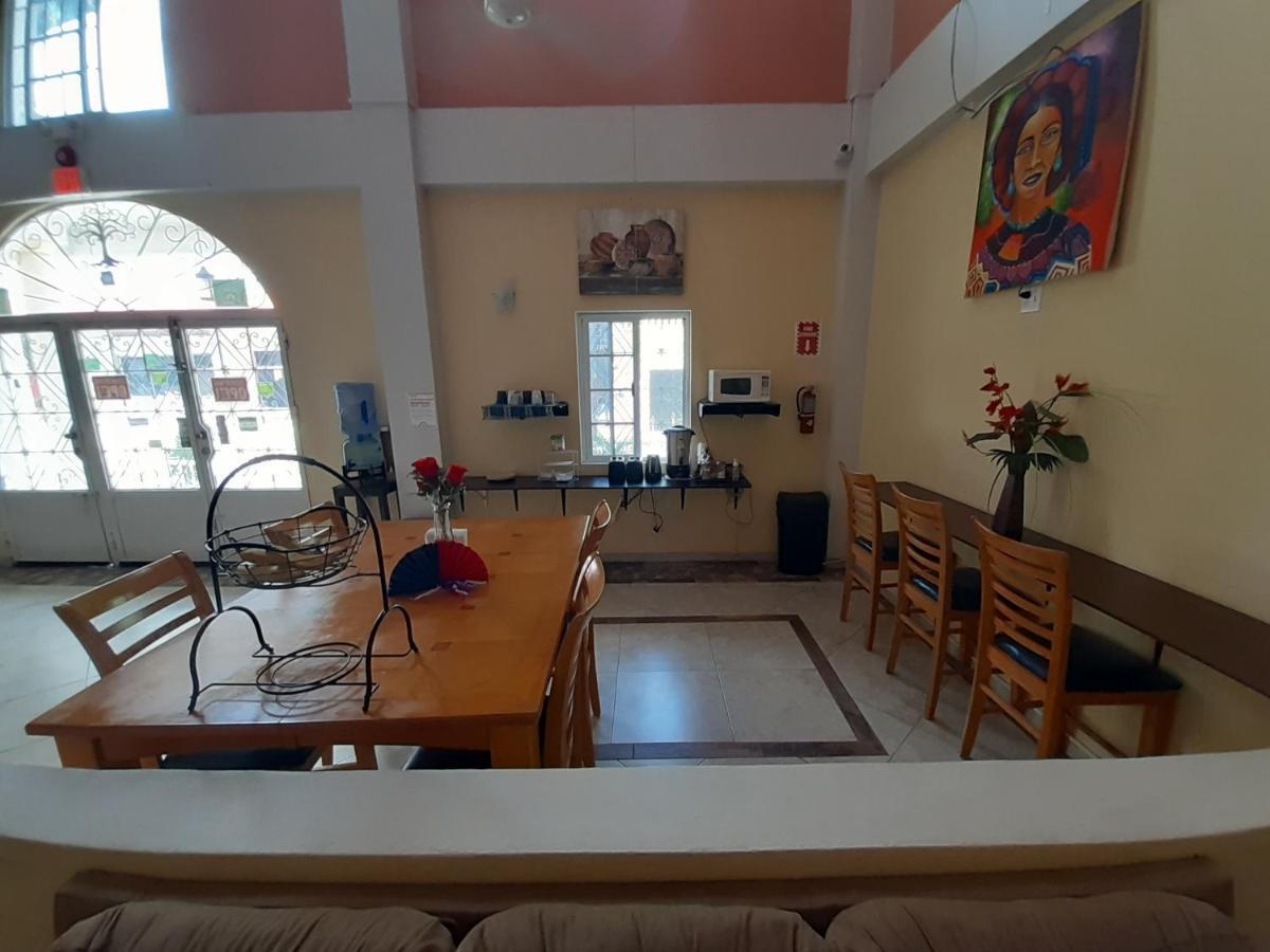 Maya Bella Downtown Hotel Сан-Игнасио Экстерьер фото